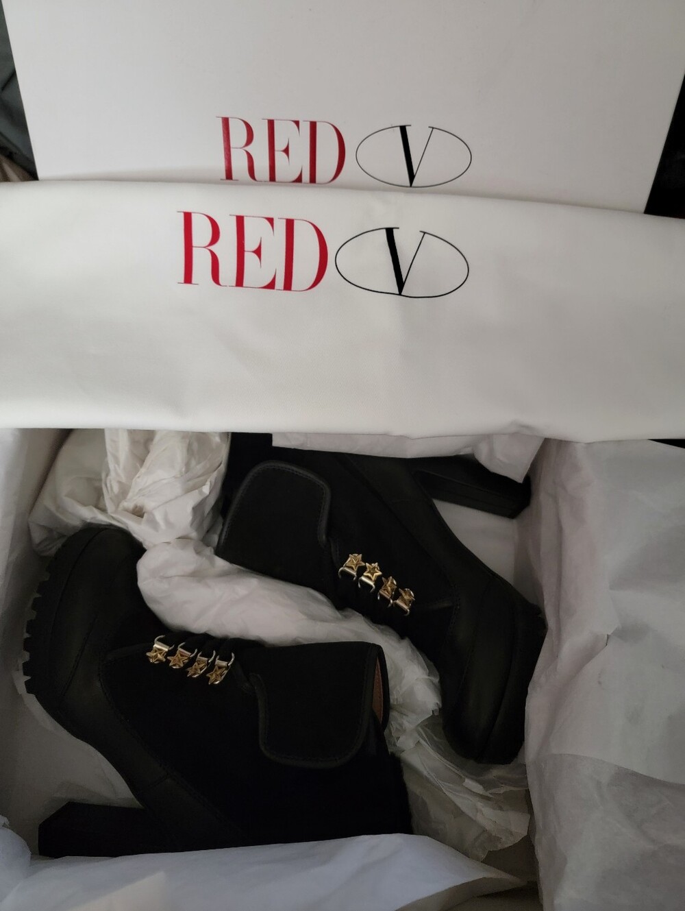 NIB- $895 RED VALENTINO Black Suede Lamb Fur Ankle Boots Bootie – 8